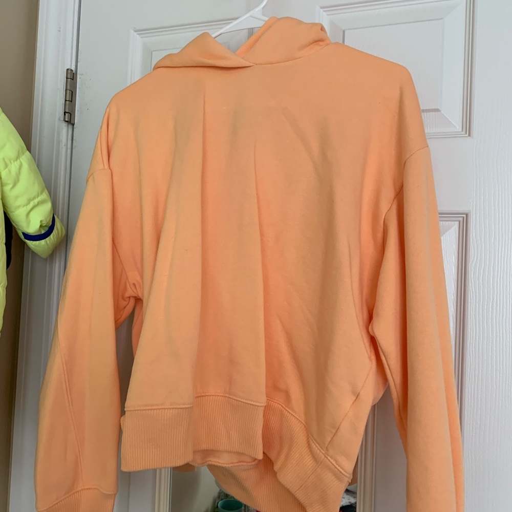 Cropped hoodie